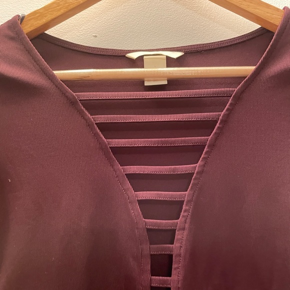 VDAY SPL H&M Burgundy Top - Picture 3 of 11